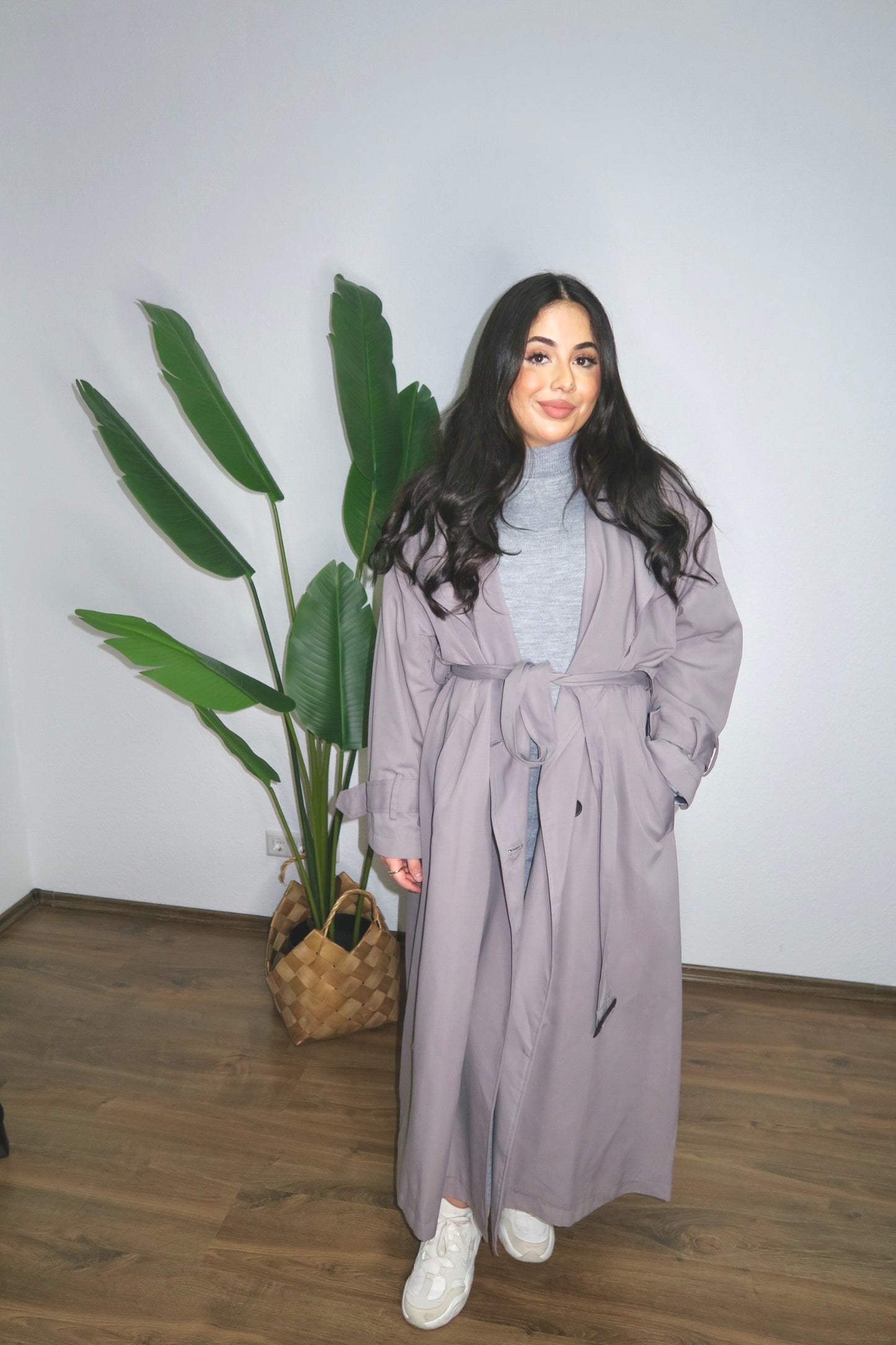 DUA trench coat in grey
