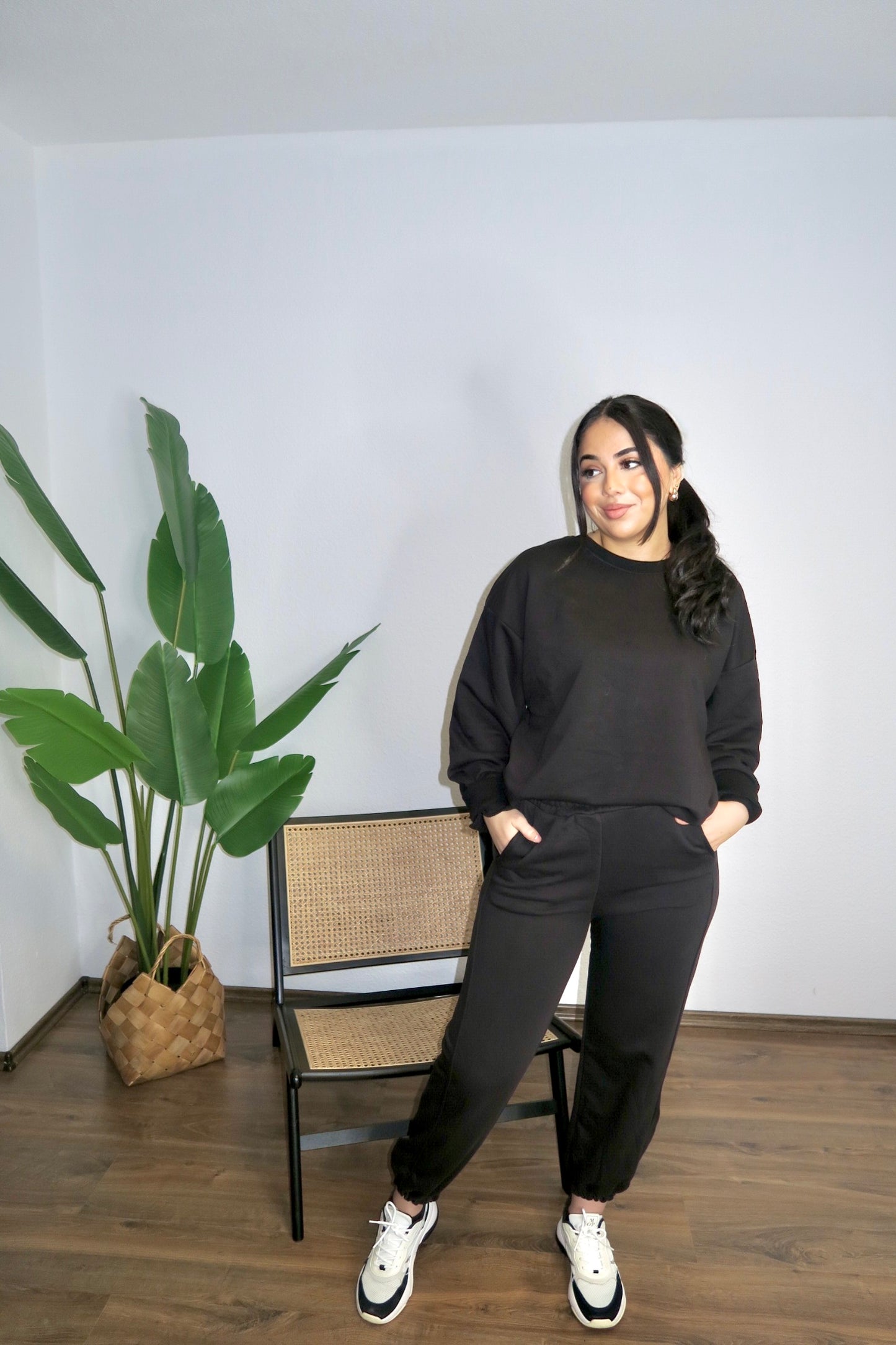 SIMA 2-piece
