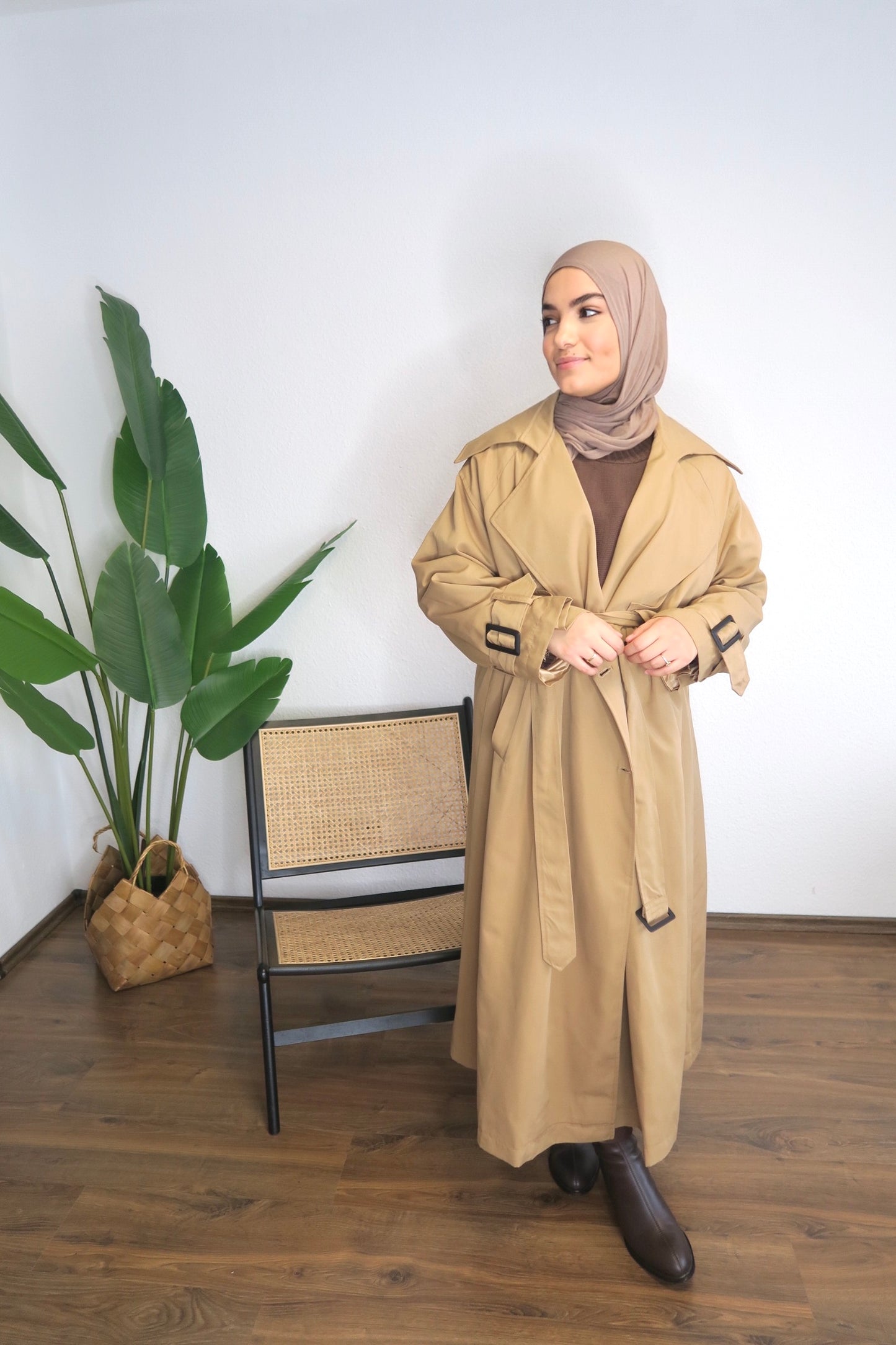 DUA Trenchcoat in Caramel