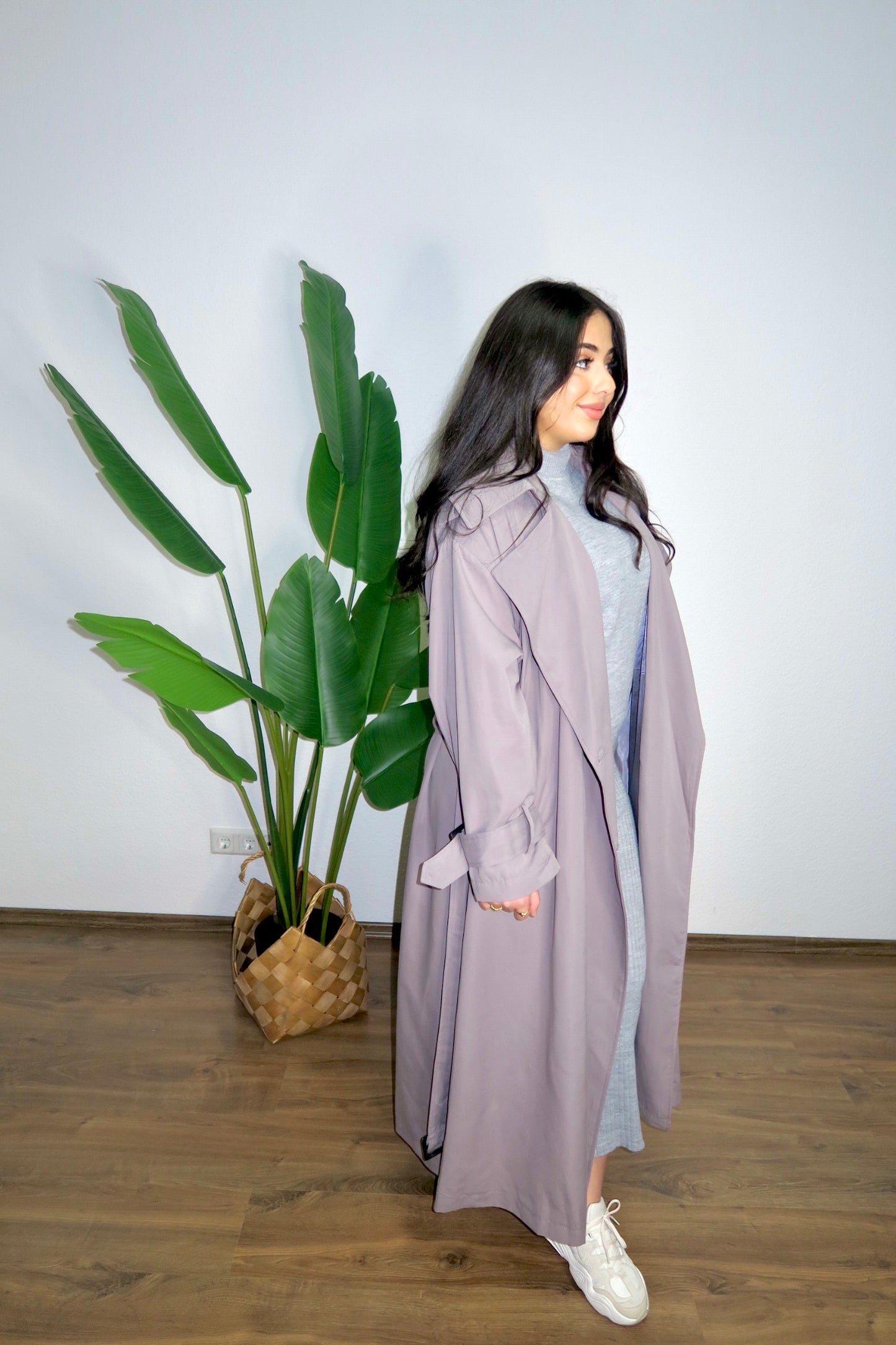 DUA trench coat in grey