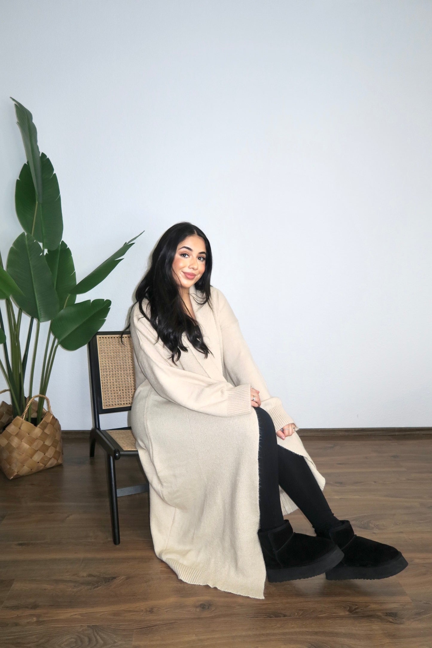 LAMIYA Cardigan in cream