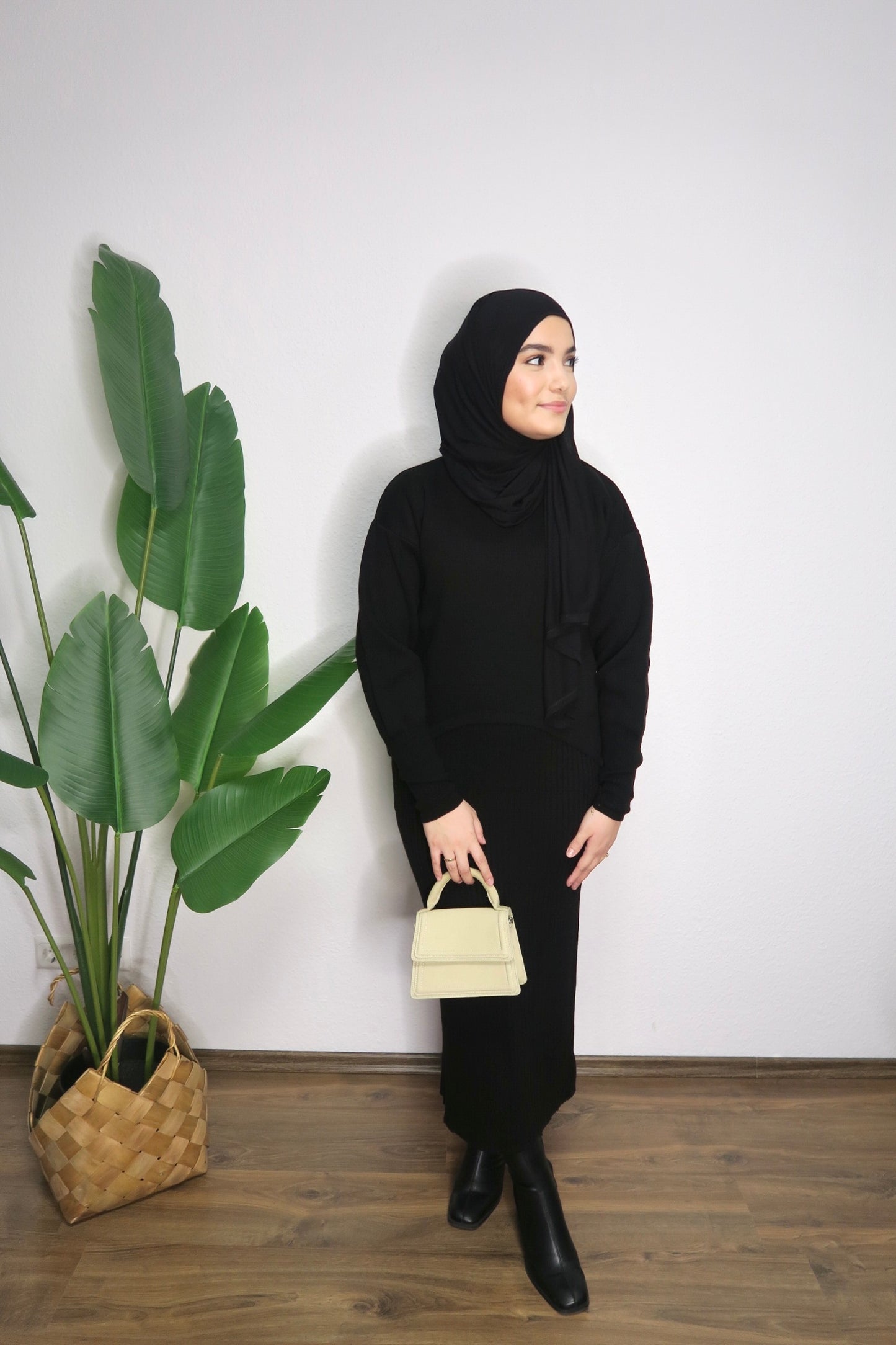 ELISA 2-piece in black