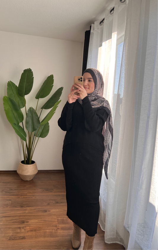 ELISA 2-piece in black
