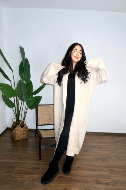 LAMIYA Cardigan in cream